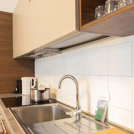 Joivy By The Daire Como