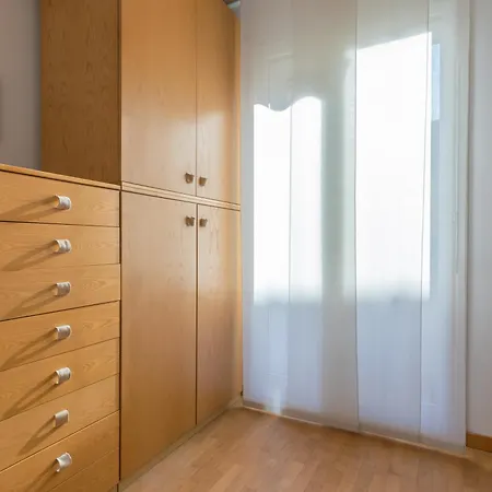 Daire Joivy By The *